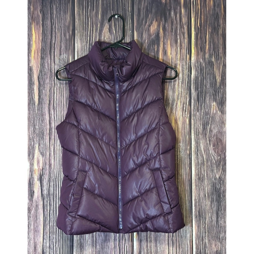 GAP Puffer Vest Womens XS Plum Purple Quilted Lightweight Zip Up Sleeveless